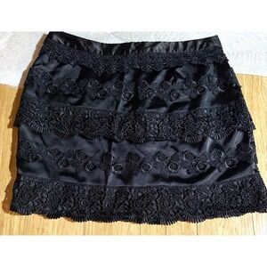 Sans Souci women's black lace Design pattern mini skirt women's size small